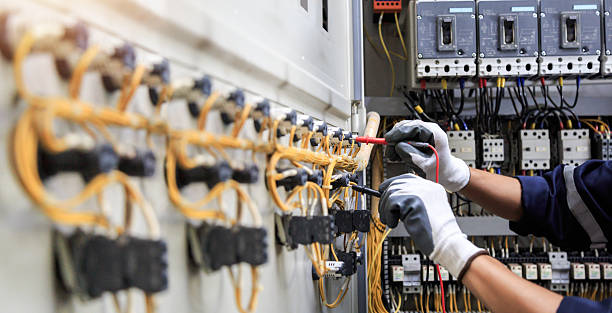 Professional Electrician technician working in Union, OR